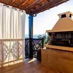 Villa River View *