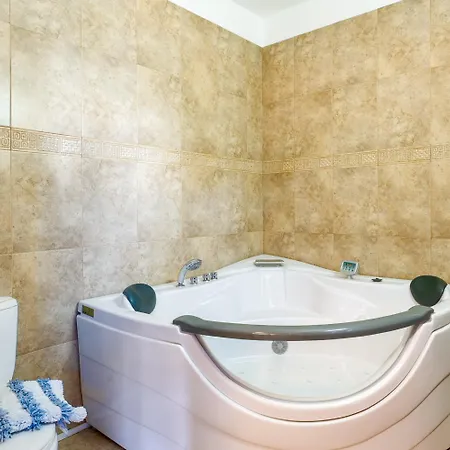 River View * Peristerona (Paphos)