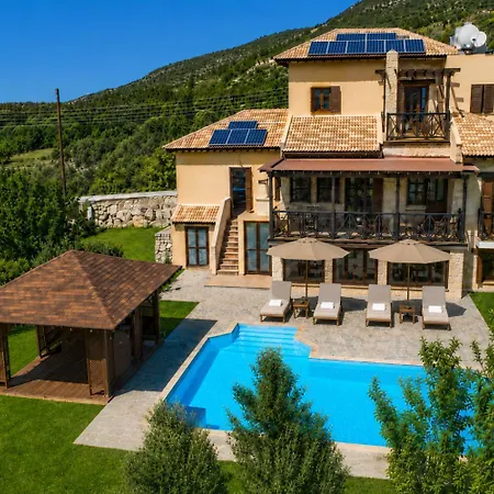Villa River View