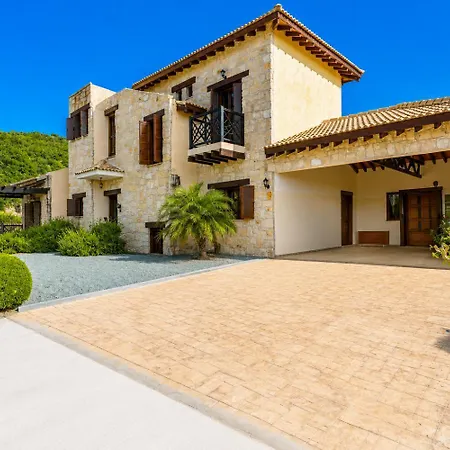 River View Villa *