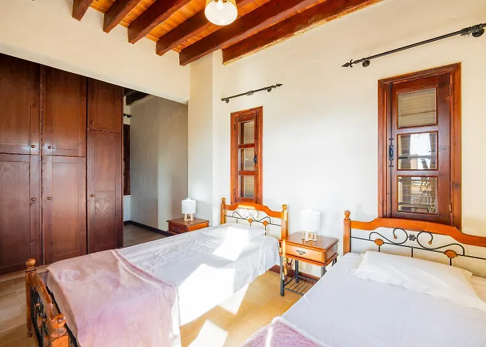 River View Peristerona