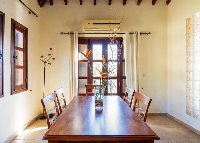 Villa River View Peristerona (Paphos)