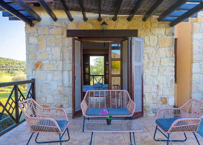 River View * Peristerona